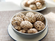 Load image into Gallery viewer, 野生日本原木天白花菇  Wild Japanese Mushroom